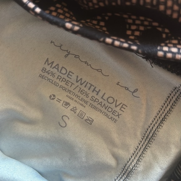 Niyama Sol Sofia Lace Leggings - Picture 9 of 15